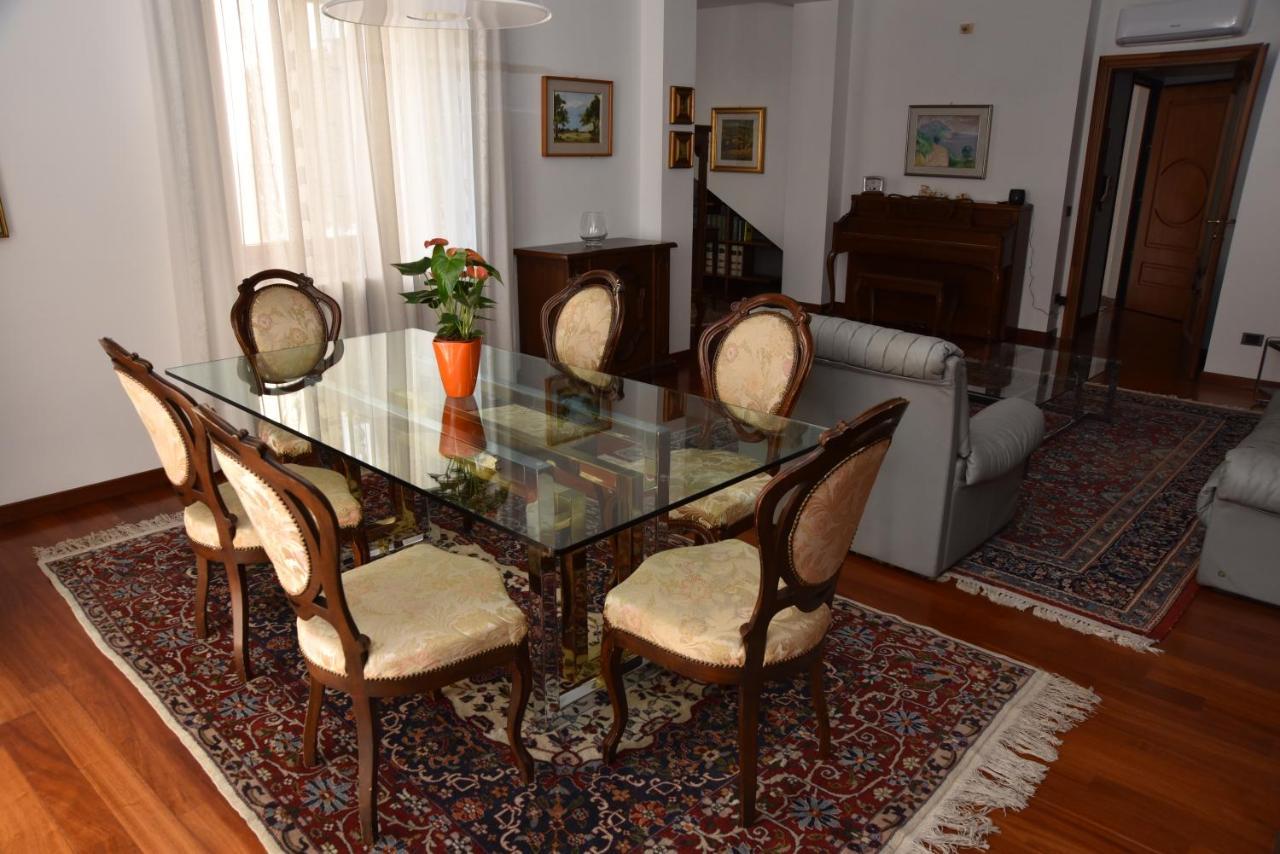 B&B Le Due Isole Nuoro megye Kültér fotó
