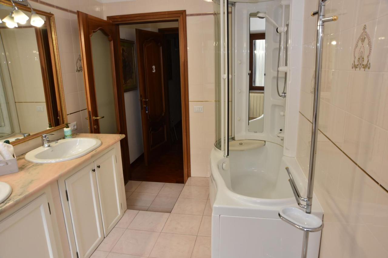 B&B Le Due Isole Nuoro megye Kültér fotó