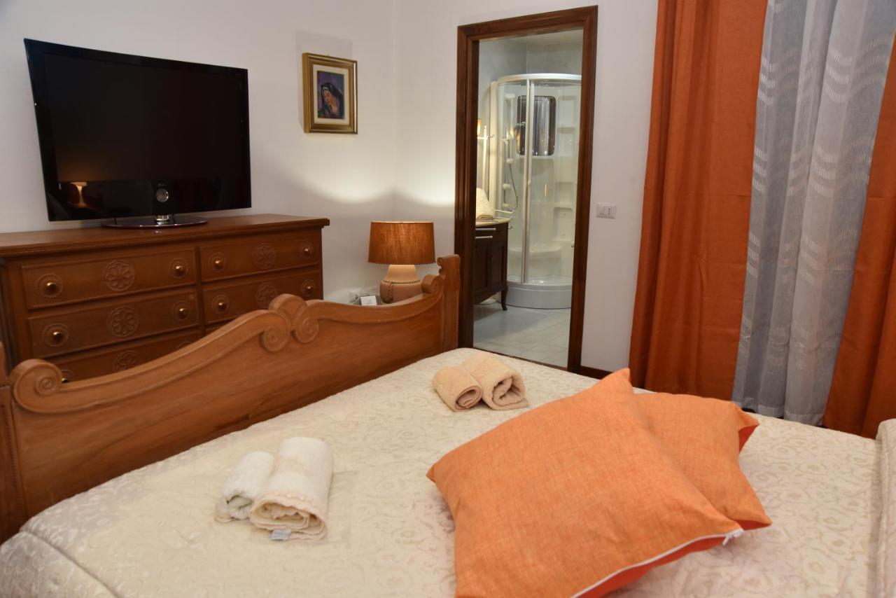 B&B Le Due Isole Nuoro megye Kültér fotó